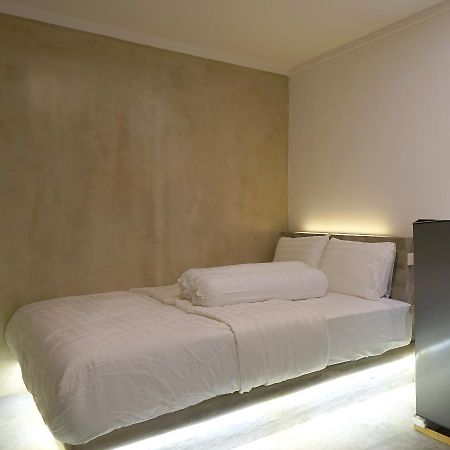 Хостел Djuragan Kamar Mangga Besar Джакарта Екстер'єр фото